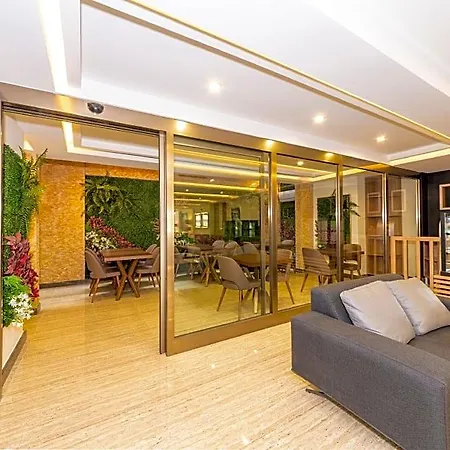 Hotel 38