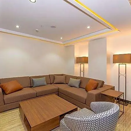 Hotel 38