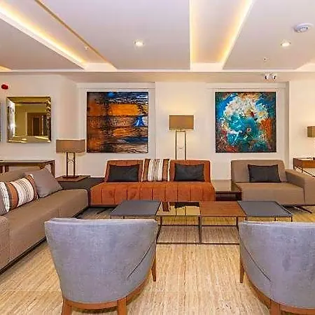 Hotel 38