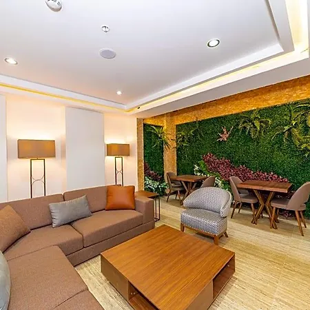 38 Hotel 4*