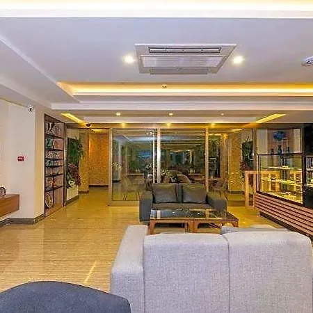 38 Hotel 4*