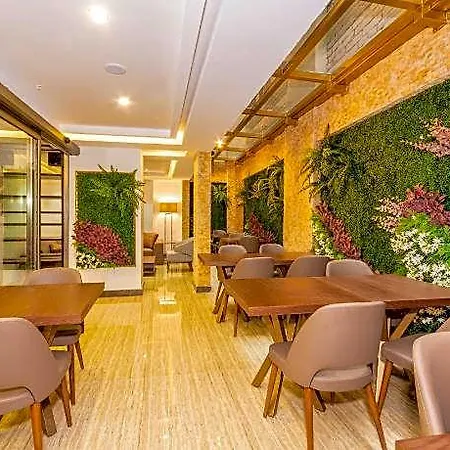 Hotel 38