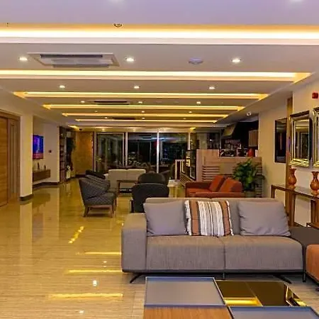 38 Hotel 4*